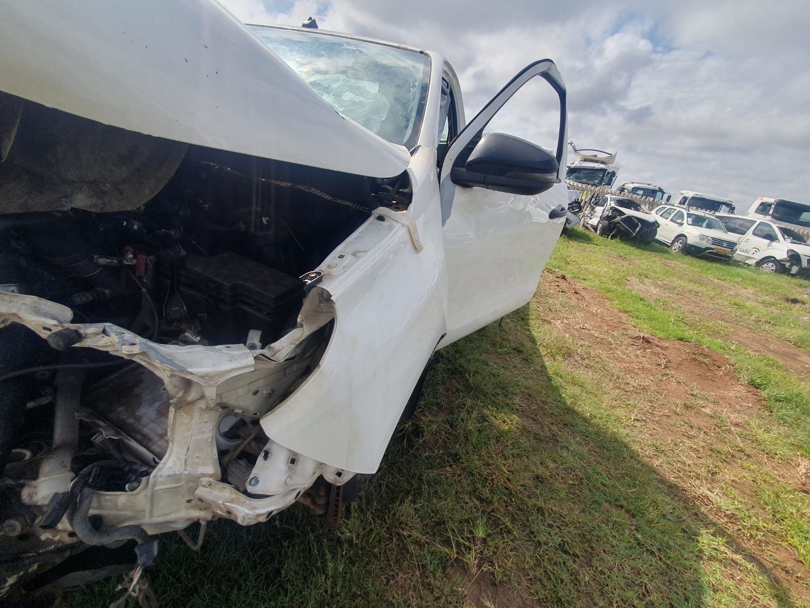 2021 Toyota Hilux 2.4 GD-6 RB Raider P/U S/C – Code 4