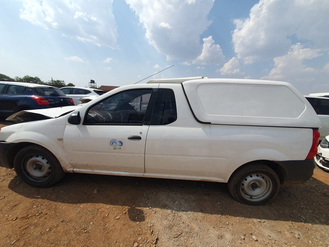 2023 Nissan NP200 1.6 A/C Safety Pack P/U S/ – CODE 2