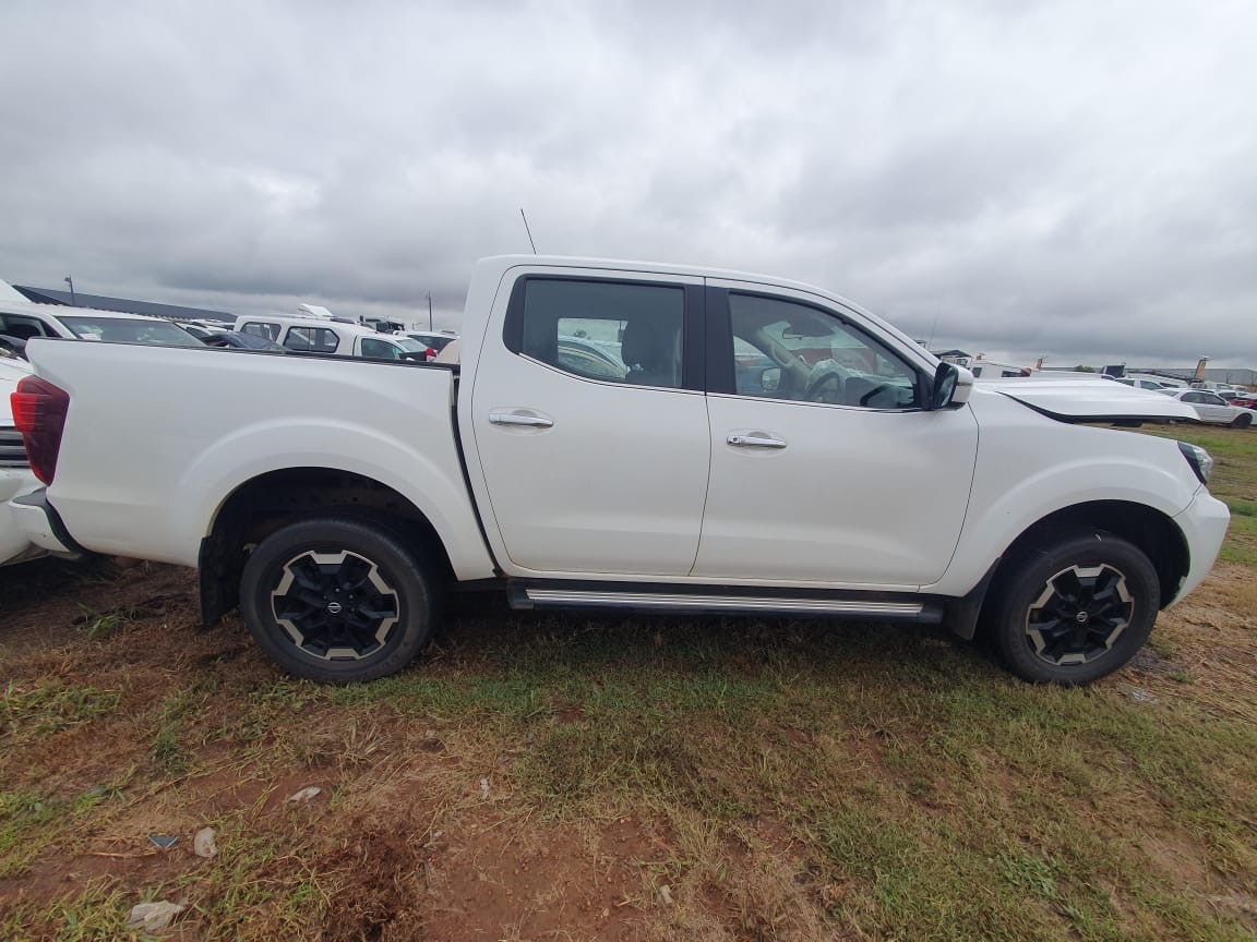 2022 Nissan Navara 2.5 DDTi LE 4X4 A/T D/C P/U CODE 2