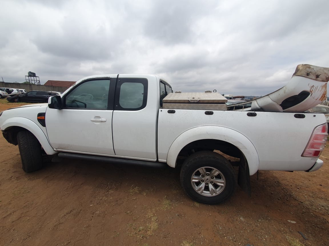 2010 Ford Ranger 3.0 Tdci XLT Hi-Trail P/U S/C CODE 2